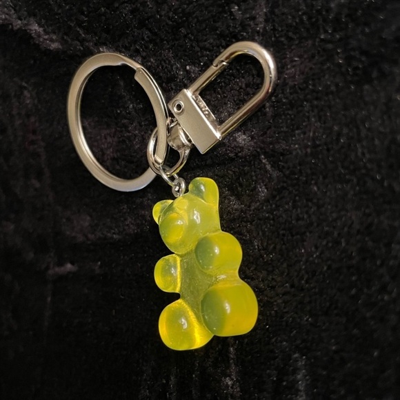 ✨SET OF 4✨ GUMMY BEAR | Bag Charms | Key Chains! 🌟 (Brand New!) 🧸💘 - Picture 3 of 16